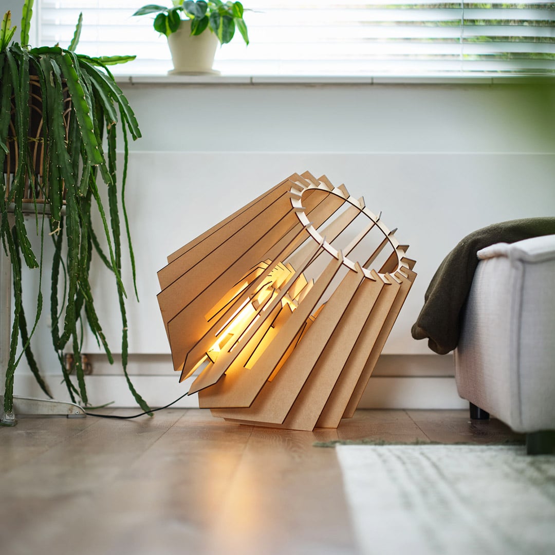 Spot - nik XL vloerlamp - hout in de kleur Naturel van Van Tjalle en Jasper